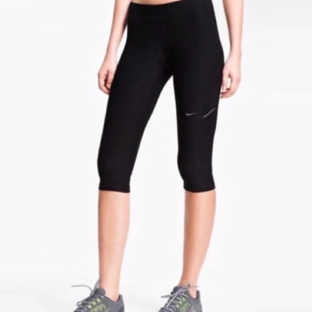 Nike Dri-FIT Filament Capri Tights